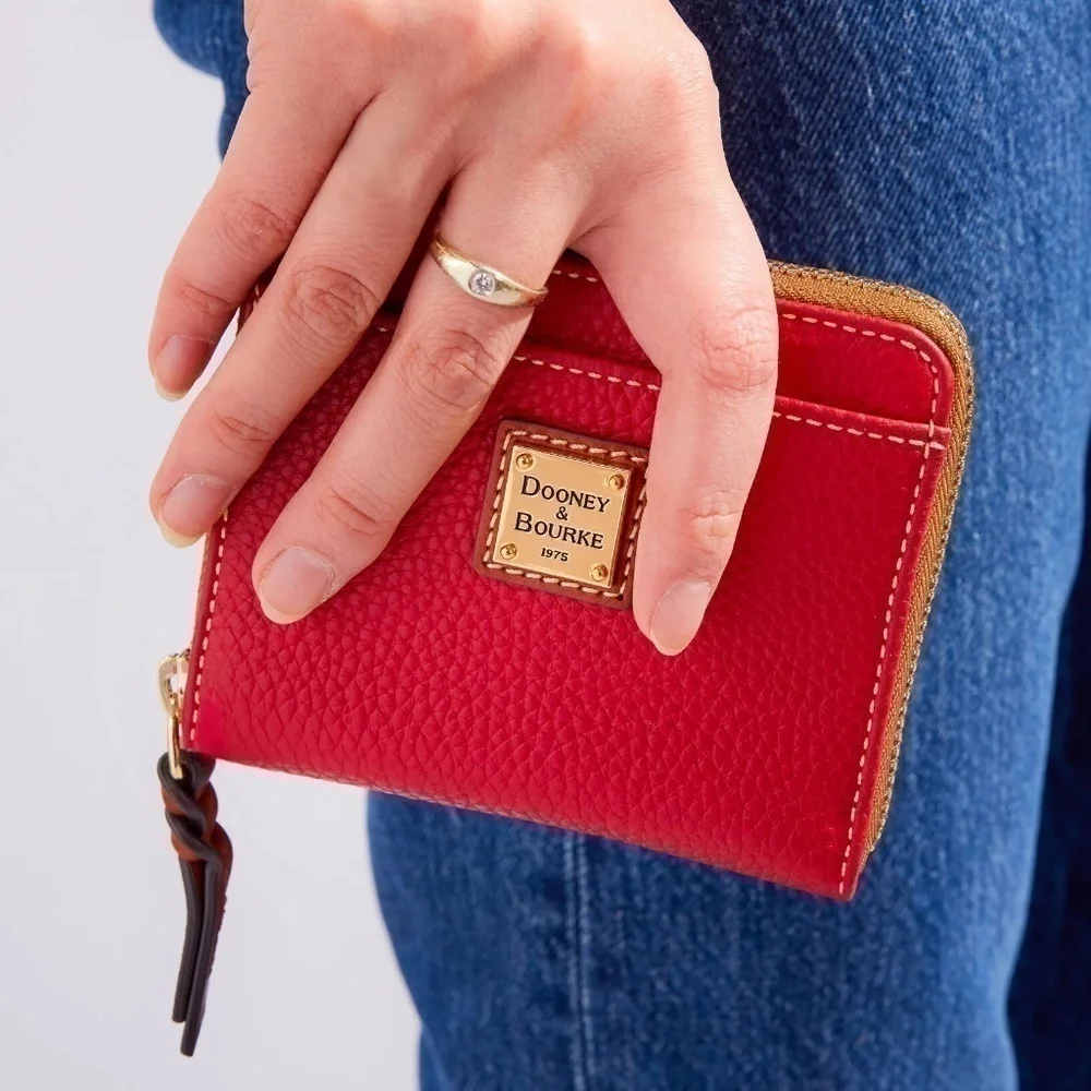 Dooney & Bourke Small Pebble Grain Wallet  NWT